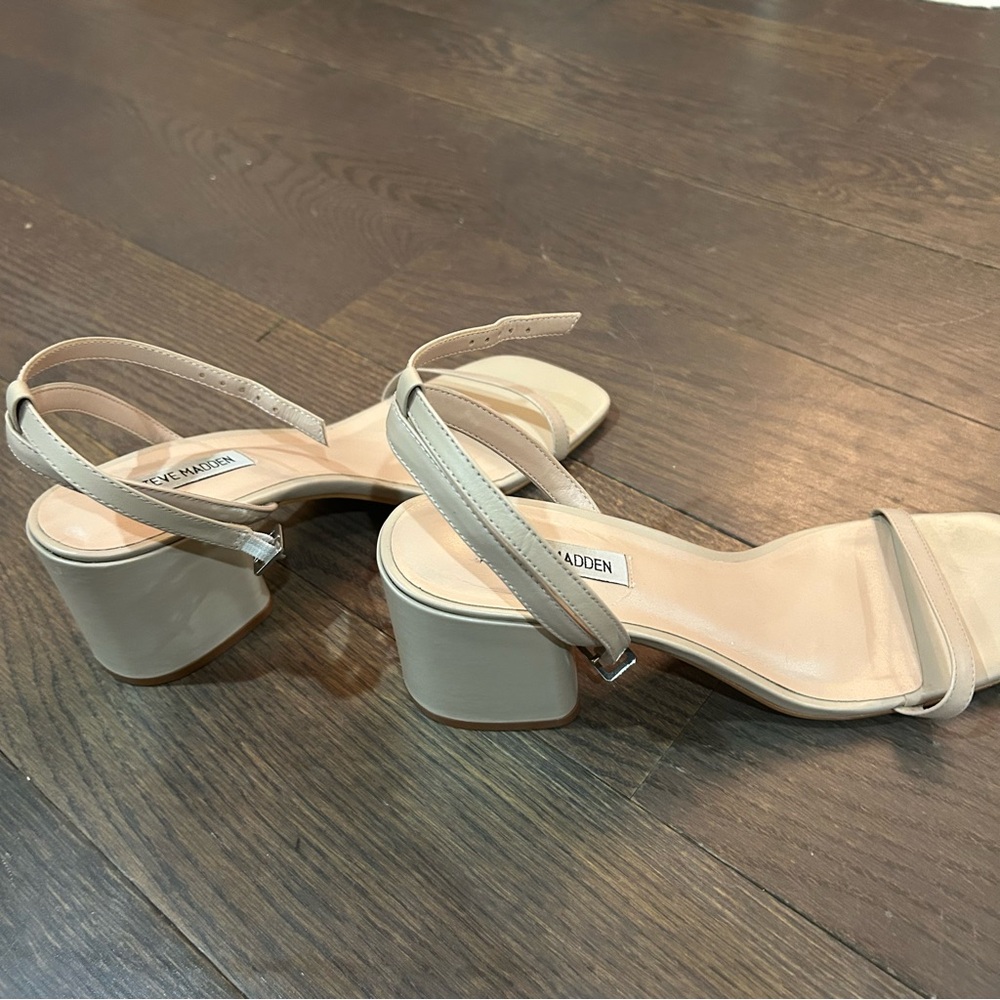 Steve Madden Audrina Sandal - 9.5 - Picture 5 of 6
